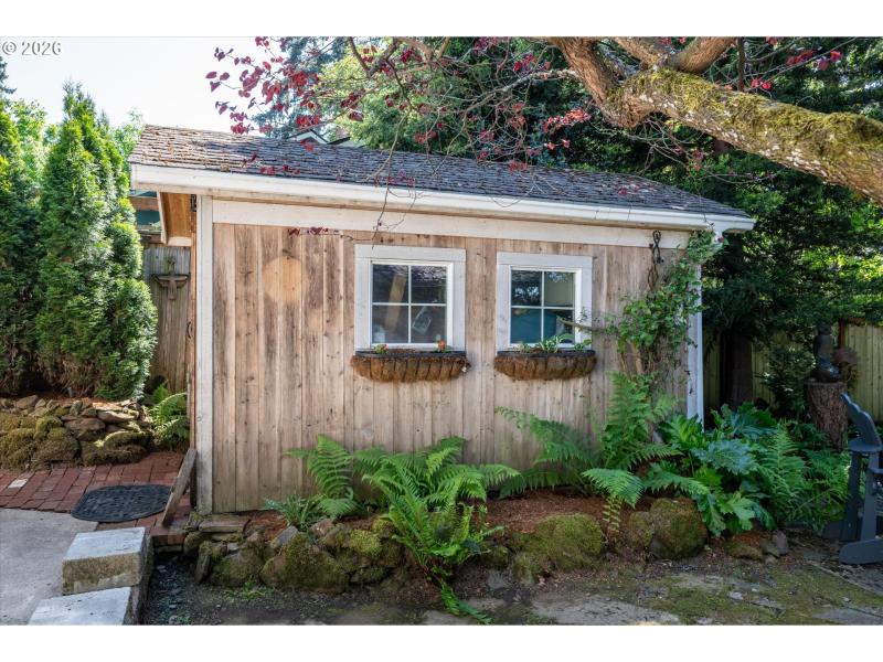 Shed