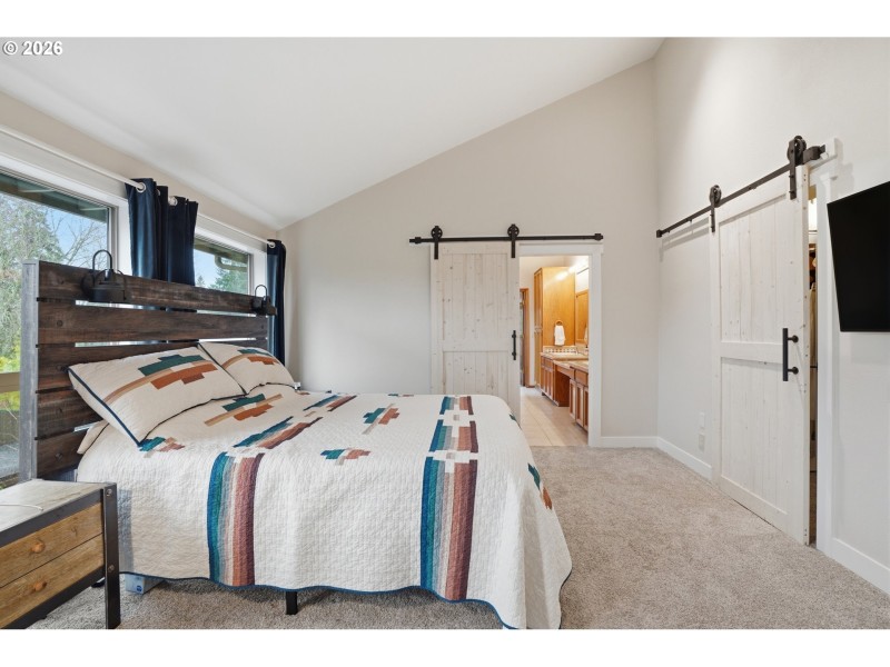 Bedroom, Primary