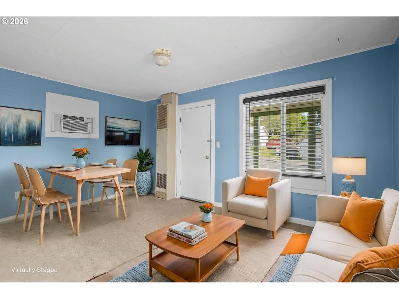 Living Room/Dining Room