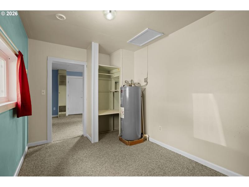 Bedroom, Primary
