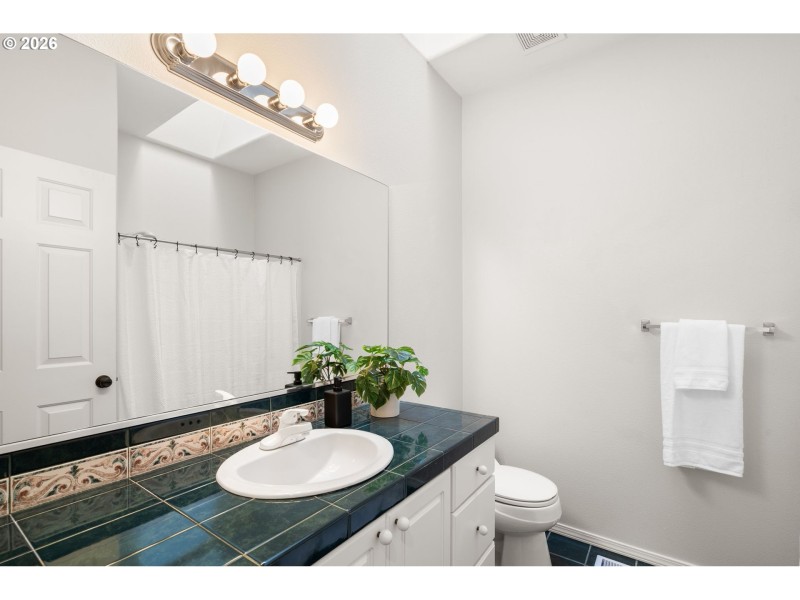 Bathroom, Continental