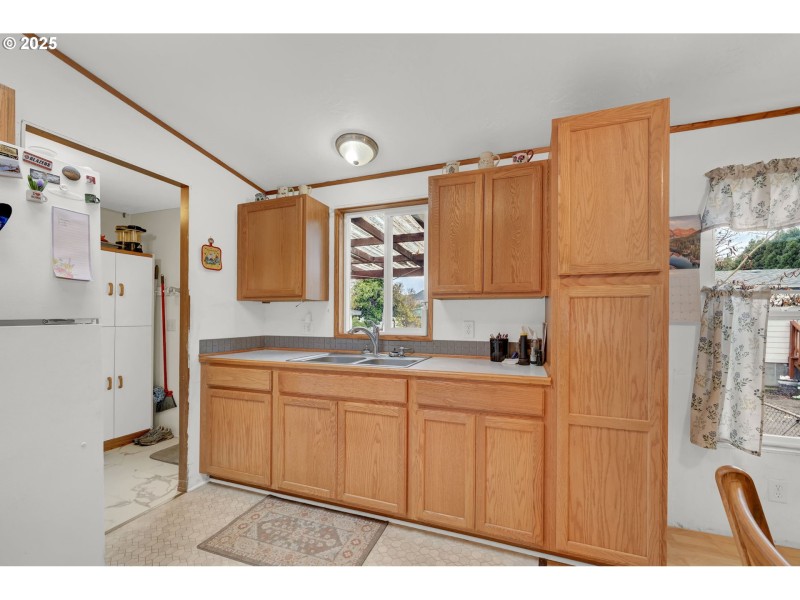 Kitchen/Outside