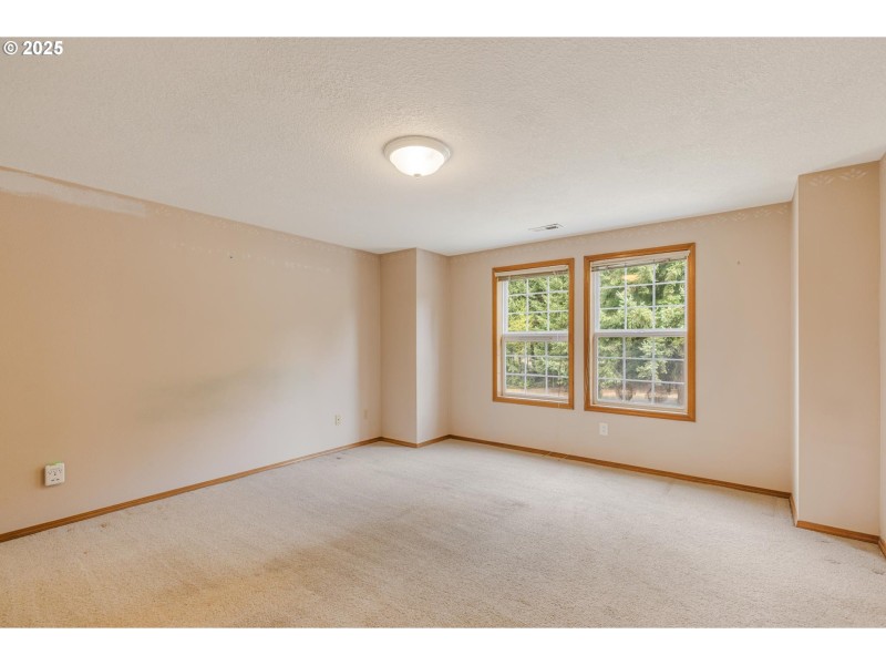 Bedroom, Primary