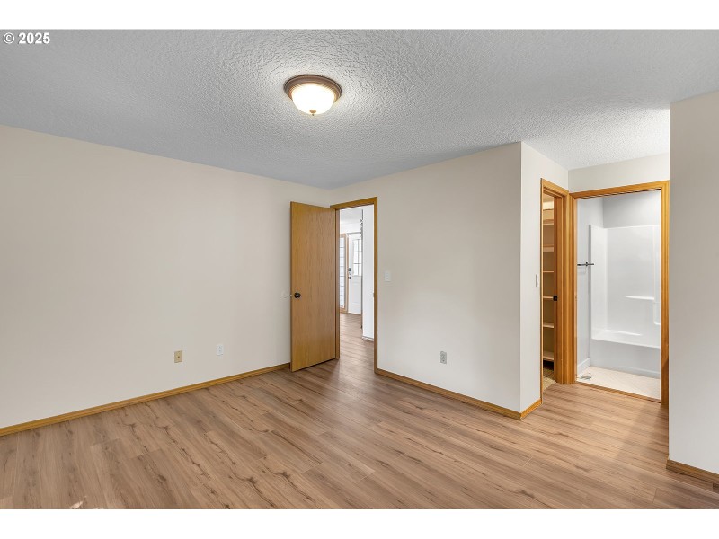 Bedroom, Owner's Suite