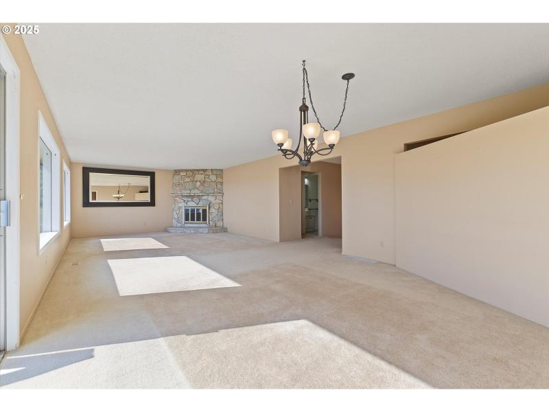 Living Room/Dining Room