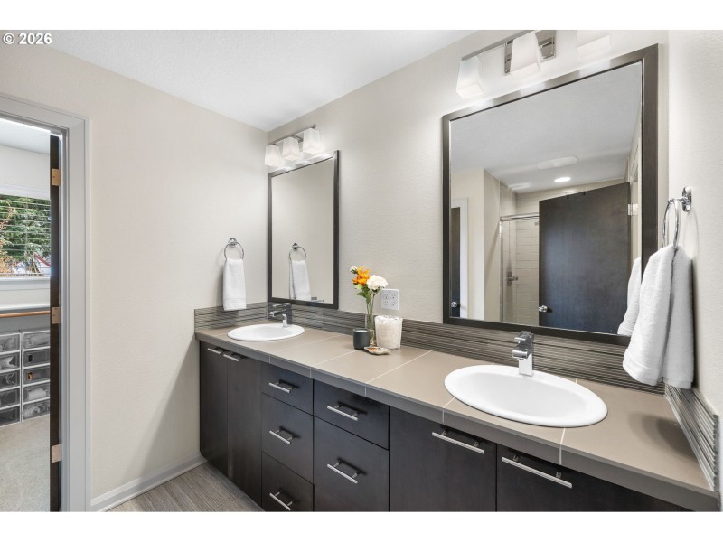 En Suite Bathroom