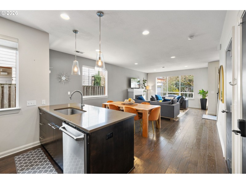 Kitchen/Living Room