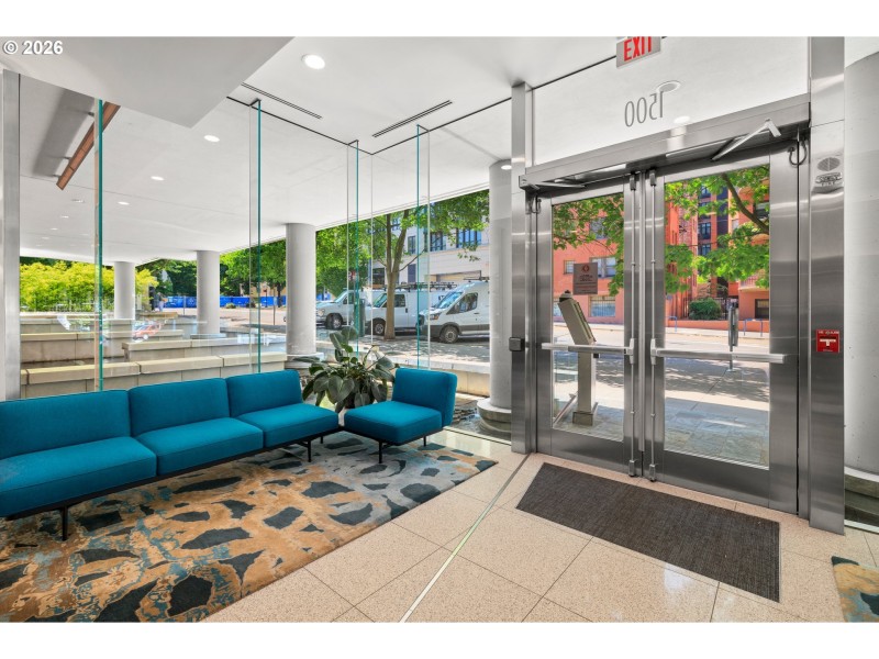 Entrance/Foyer