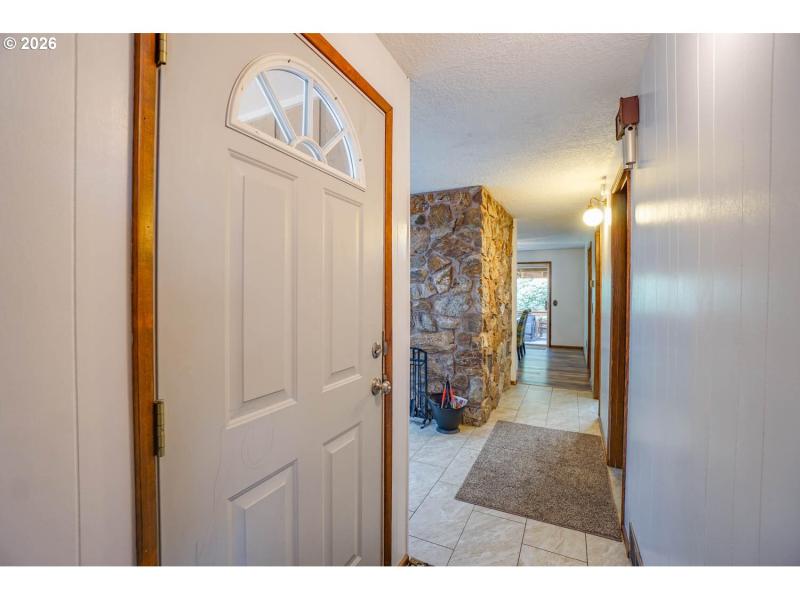 Entrance/Foyer