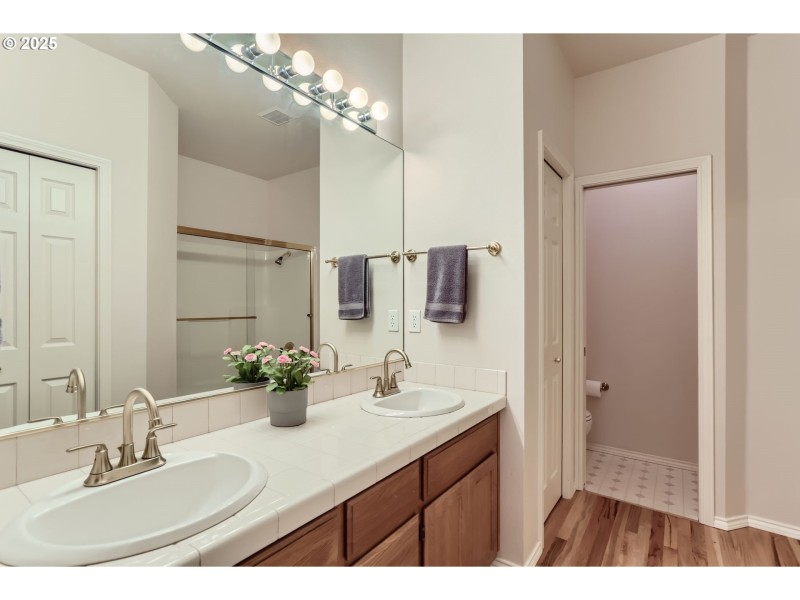Bedroom, Owner's Suite
