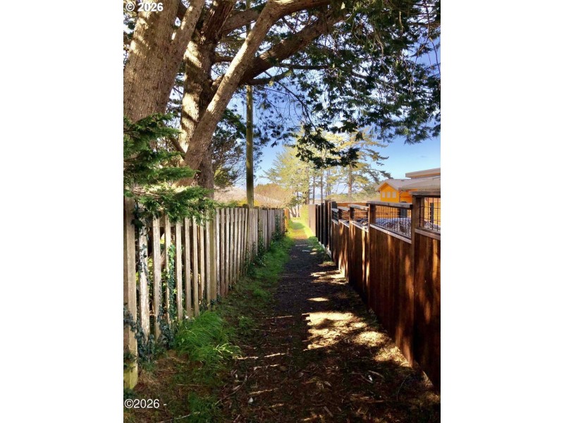 Beach Access Deeded