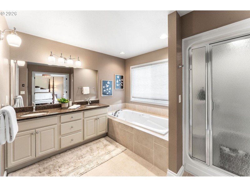 Owner's Suite Bathroom