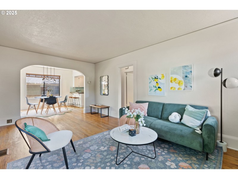 Living Room/Dining Room