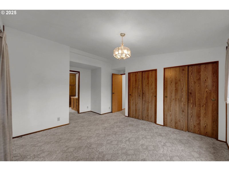 Bedroom, Owner's Suite