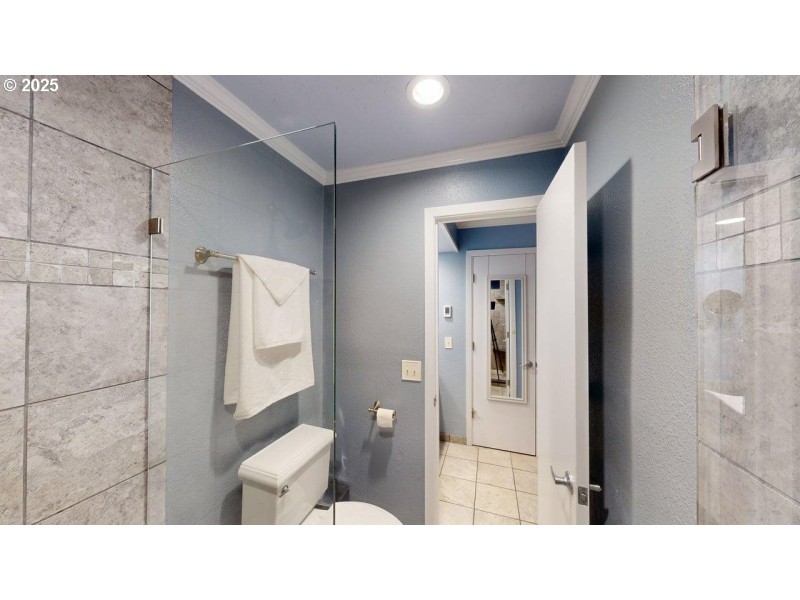 Bathroom, Attached