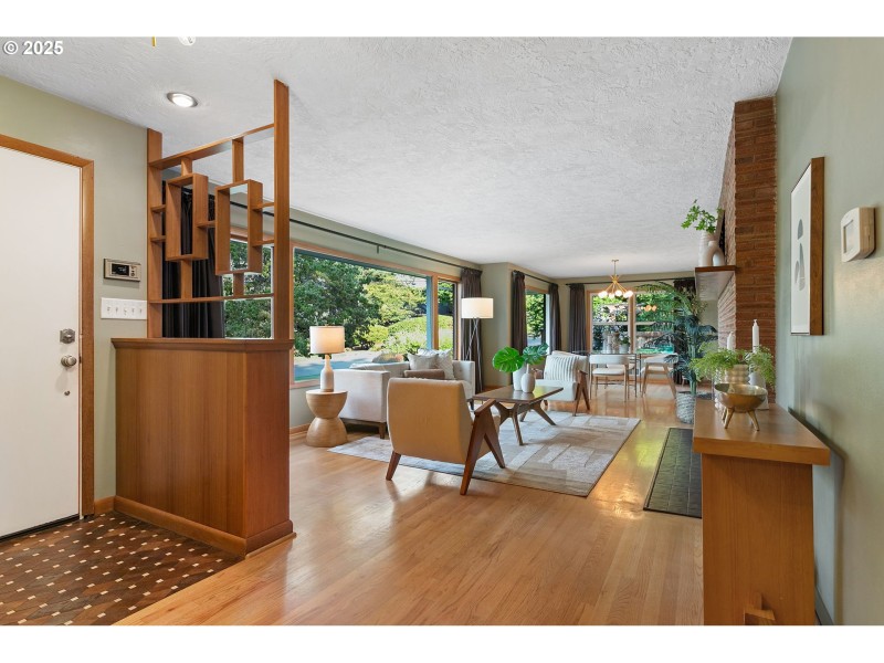 Entrance/Foyer