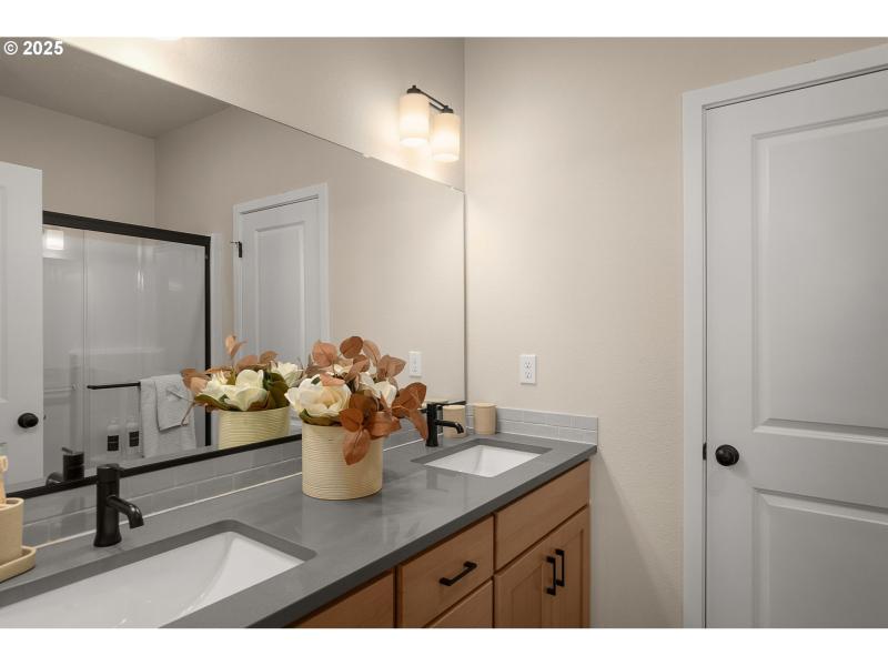 Owner's Suite Bathroom