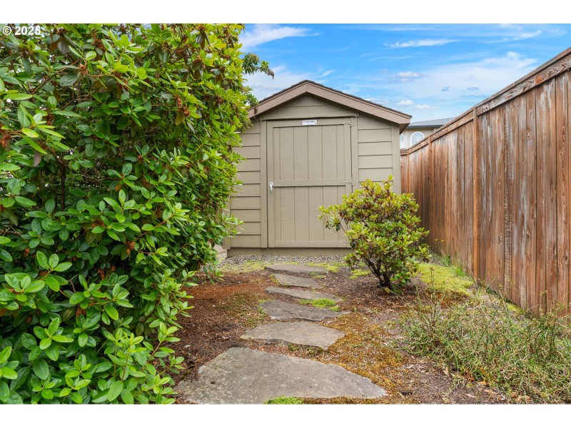 Shed