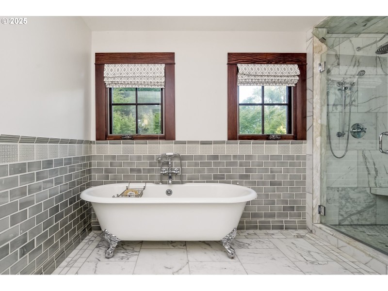 Owner's Suite Bathroom