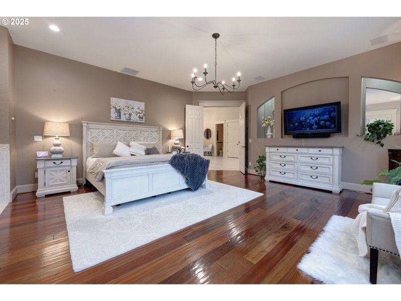Owner's Suite Bedroom