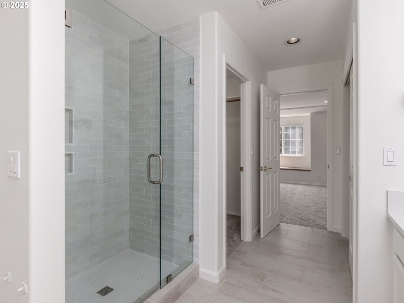 Bathroom, Attached