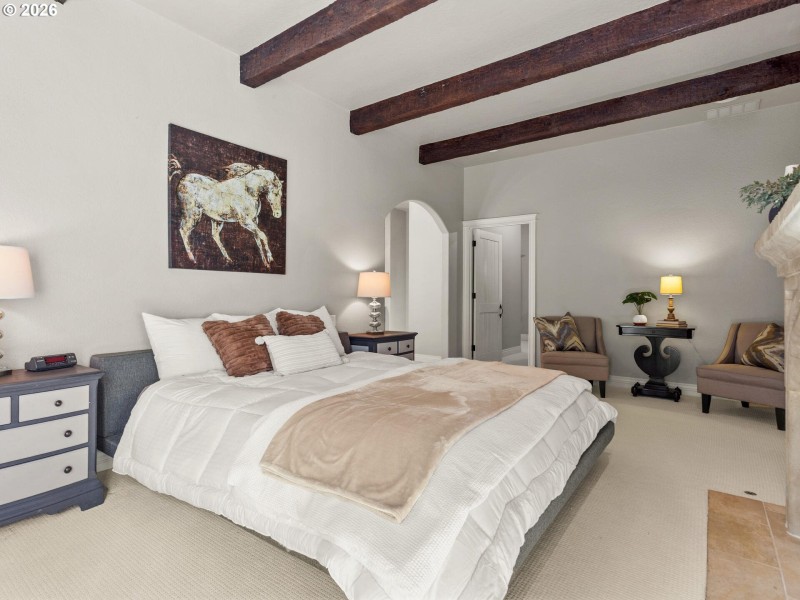 Bedroom, Primary