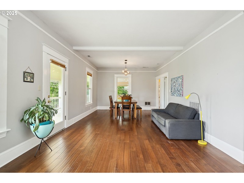 Living Room/Dining Room