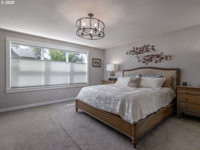 Bedroom, Primary