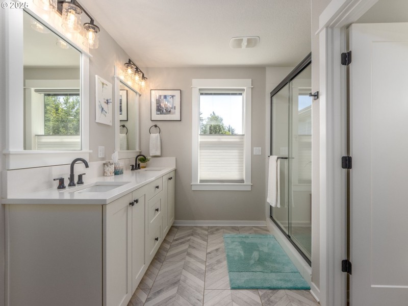 Bathroom, Attached