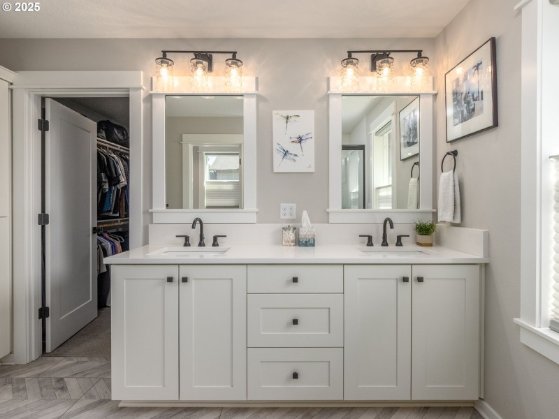 Bathroom, Attached