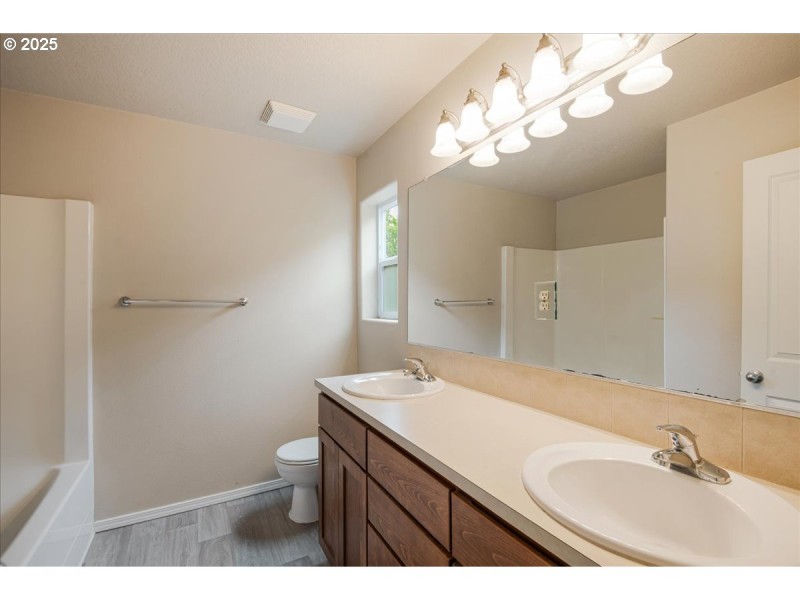 Bathroom, Attached