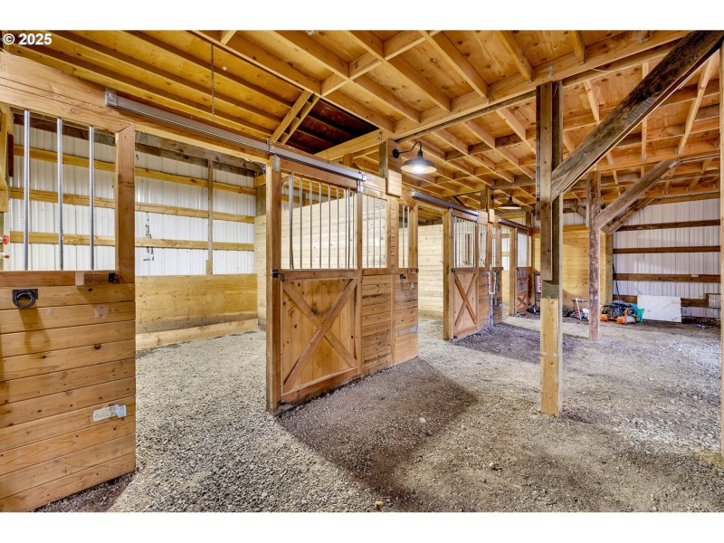 Barn