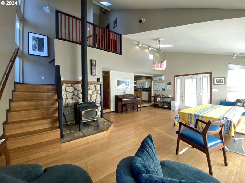 Living Room/Dining Room