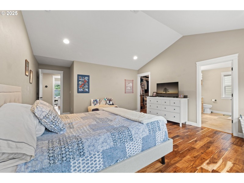 Bedroom, Owner's Suite