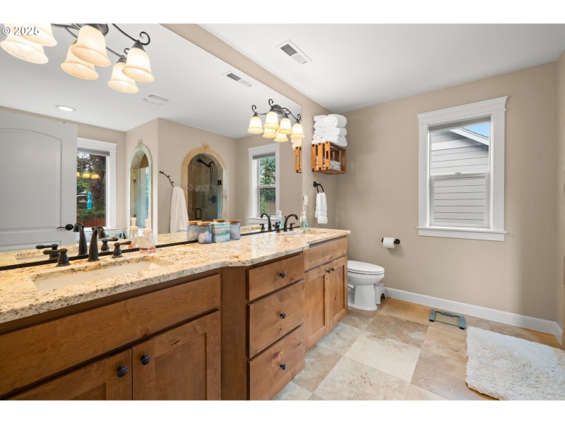 Bathroom, Attached