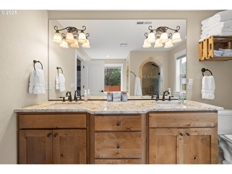 Bathroom, Attached