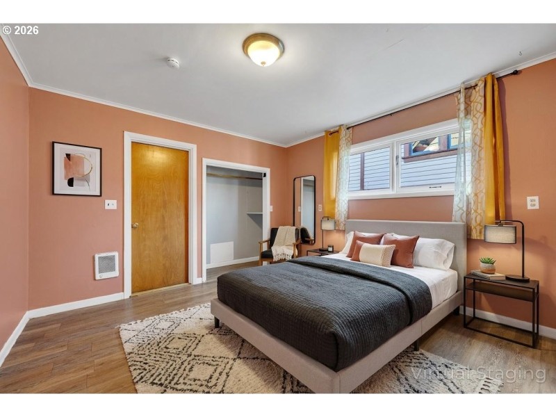 Bedroom, Primary