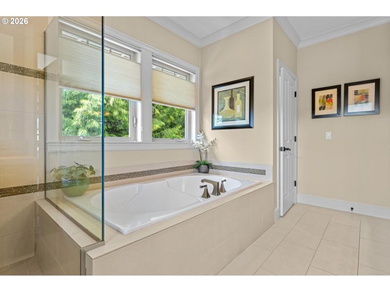 Owner's Suite Bathroom