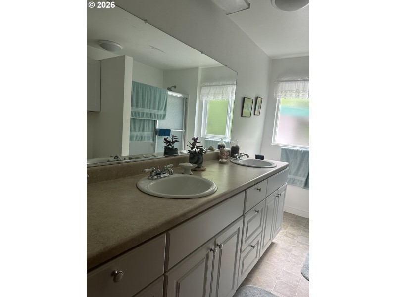 Bathroom, Attached