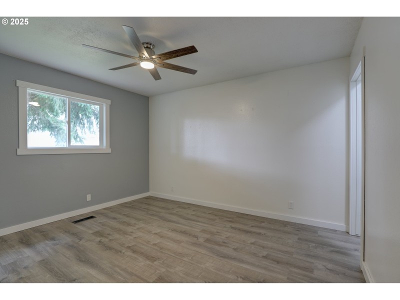 Bedroom, Primary