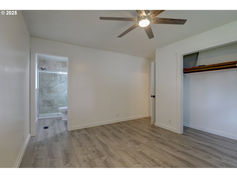 Bedroom, Primary