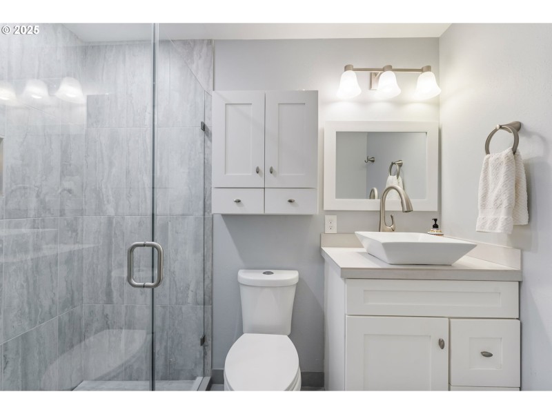 Bathroom, Attached