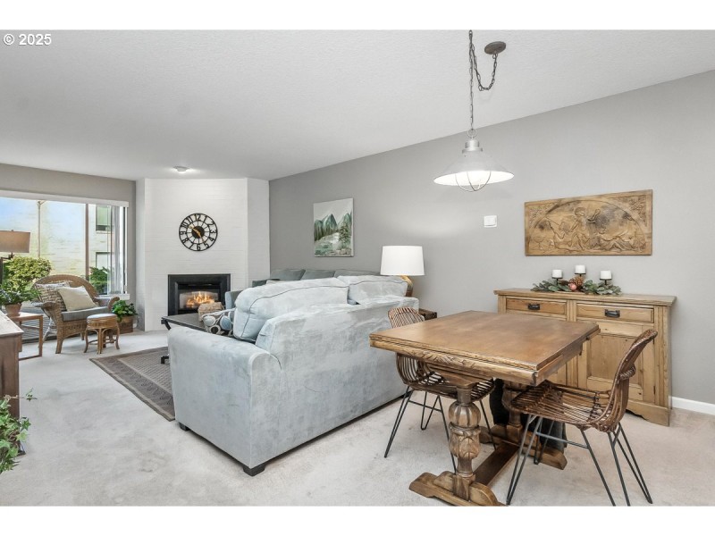 Living Room/Dining Room