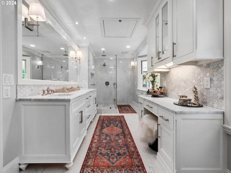 Owner's Suite Bathroom