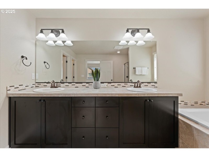 Bathroom, Attached