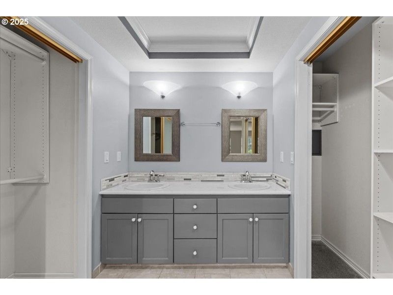 Bedroom, Owner's Suite