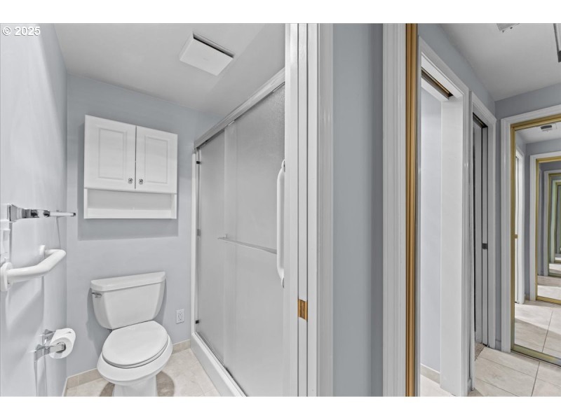 Bedroom, Owner's Suite