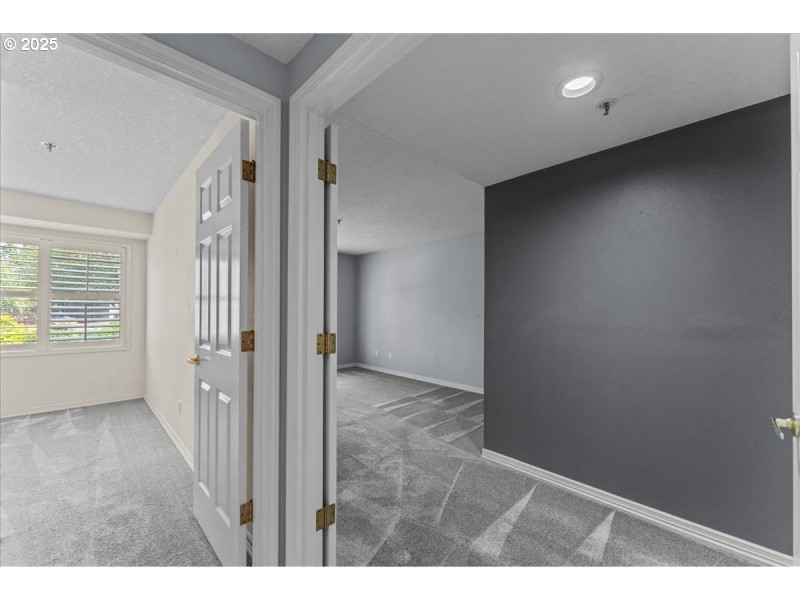 Bedroom, Primary