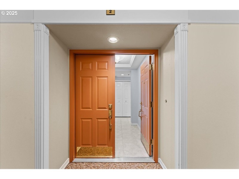 Entrance/Foyer