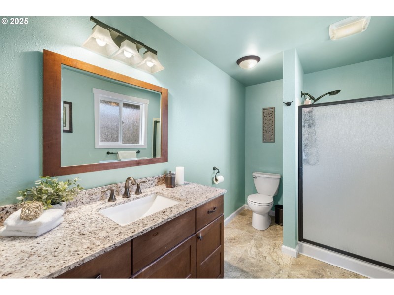 Owner's Suite Bathroom